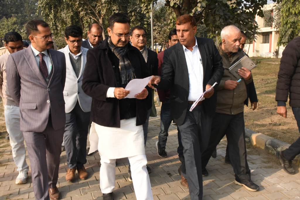 Kalyan visits Gharaunda Government College assures resolution of college problems